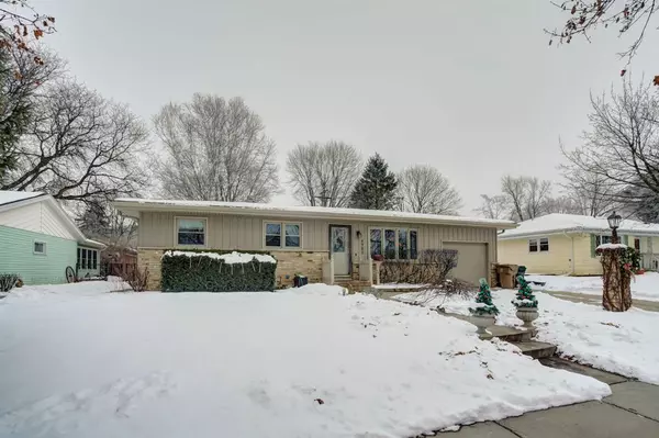 4909 Ilene Ln, Madison, WI 53704