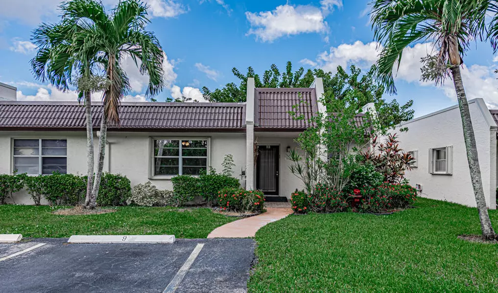 113 Lake Susan DR, West Palm Beach, FL 33411