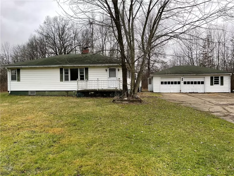 4587 Hillsville Rd, Pulaski, PA 16143