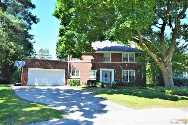 Grosse Pointe Farms, MI 48236,39 RADNOR CIR