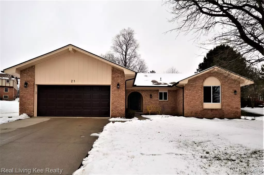 Rochester Hills, MI 48309 1137,21 STONETREE Circle