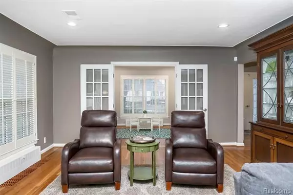 Grosse Pointe Farms, MI 48236,39 RADNOR CIR