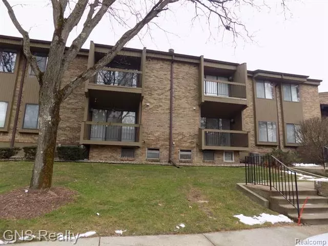 27333 ARBORWAY RD 54, Southfield, MI 48316