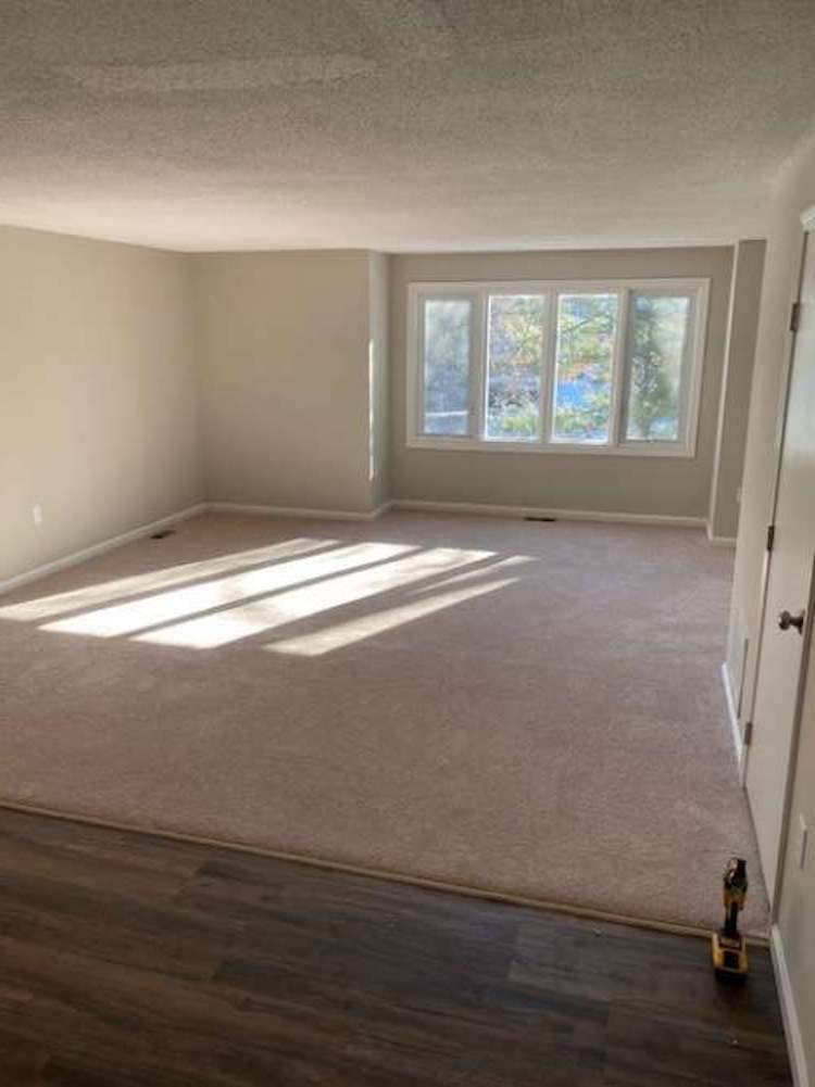 Merrimack, NH 03054,20 Merrimack DR #10
