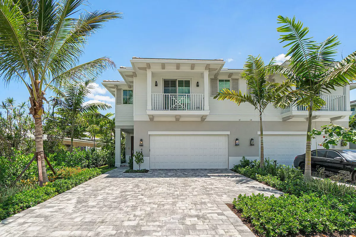 Boca Raton, FL 33432,446 NE Wavecrest WAY