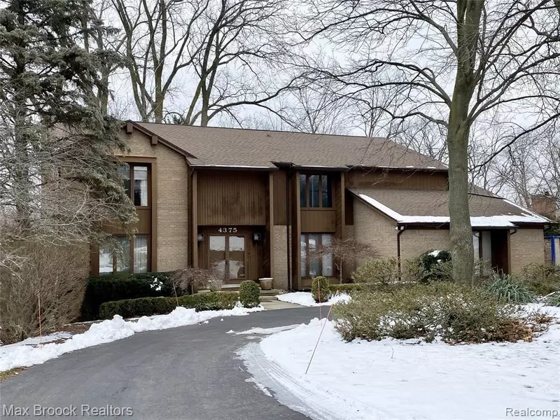 4375 MIDDLETON Drive, Bloomfield Hills, MI 48302 1630