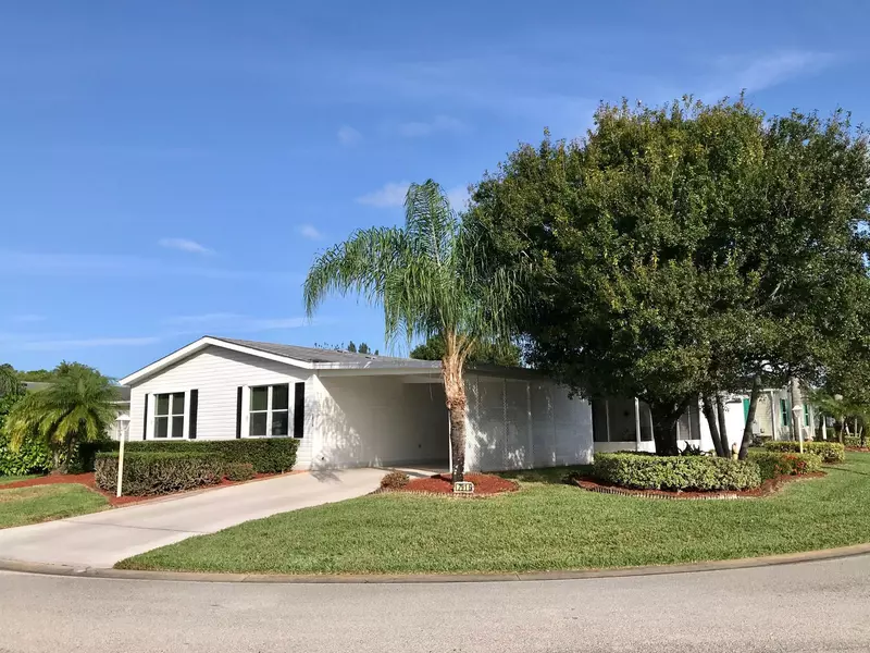 7916 Horned Lark CIR, Port Saint Lucie, FL 34952