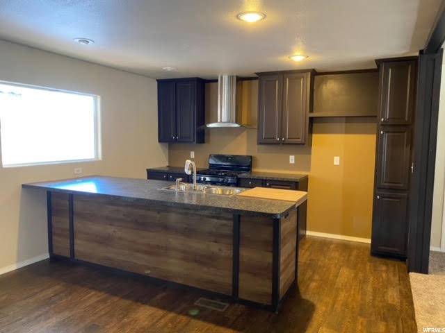 Uintah, UT 84405,975 E 6600 S #94
