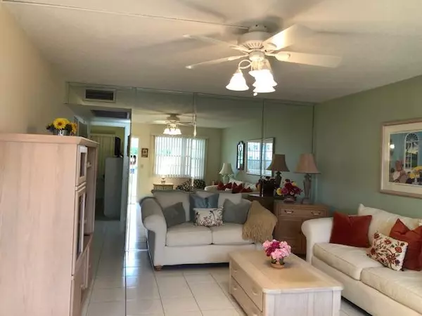 Deerfield Beach, FL 33442,282 Oakridge Q 282