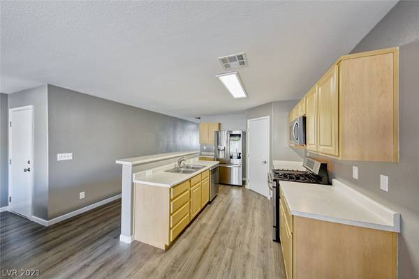 1014 Edgestone Mark Avenue, North Las Vegas, NV 89081