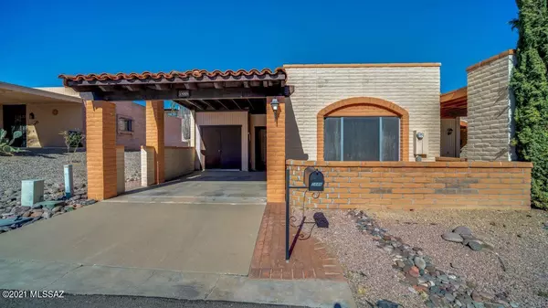 1446 W Camino Alicante, Green Valley, AZ 85622