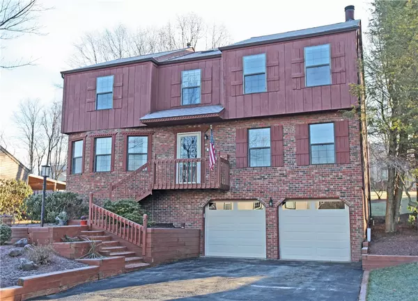 414 Hoover Dr, Apollo, PA 15613