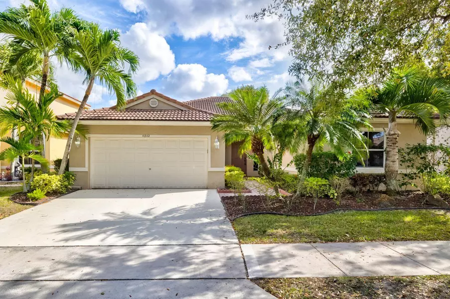 4842 NW 54th AVE, Coconut Creek, FL 33073