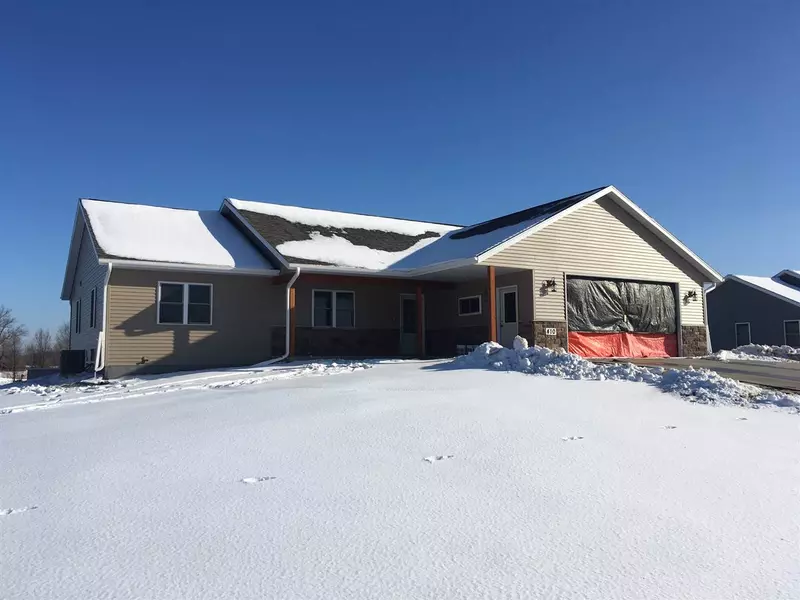 410 Samuel Cir, Arena, WI 53503