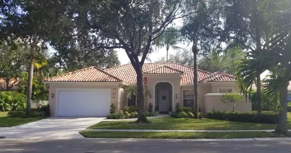 7150 Crystal Lake DR, West Palm Beach, FL 33411