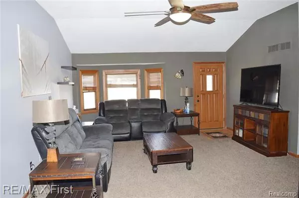 Harrison Twp, MI 48045,24754 TROMBLEY