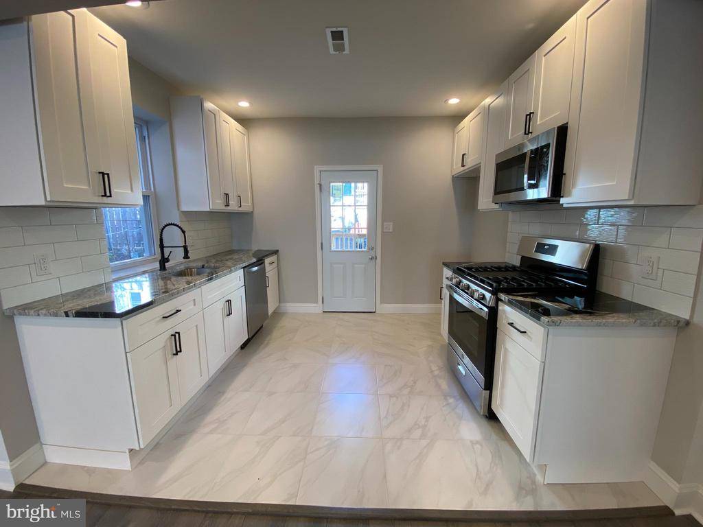 5339 WILLOWS AVE, Philadelphia, PA 19143