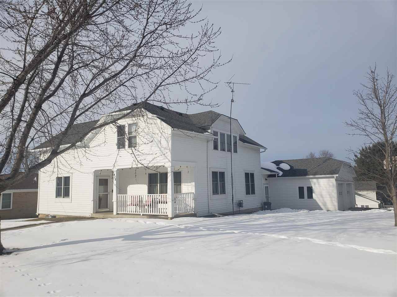 438 E North St,  Darlington,  WI 53530