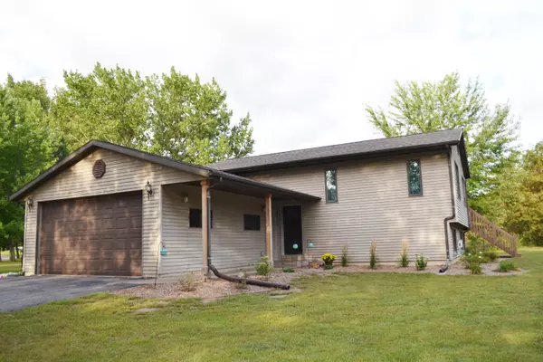 Holland, WI 54636,W8087 MAPLE ST