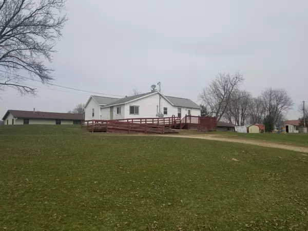 Blair, WI 54616,313 S Park Rd