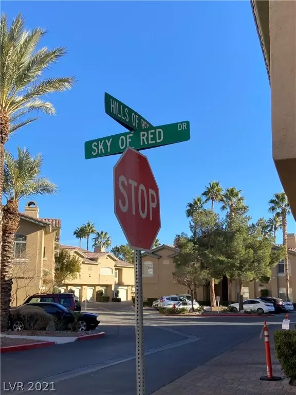 Las Vegas, NV 89128,1709 Sky Of Red Drive #204