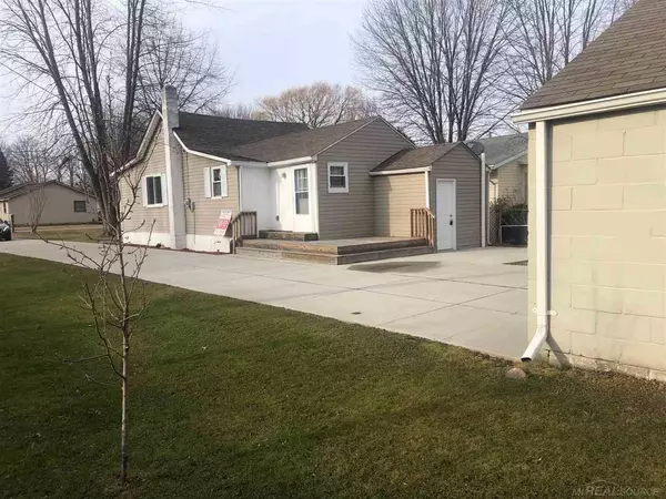 Clay Twp, MI 48001,9605 Pearl Beach