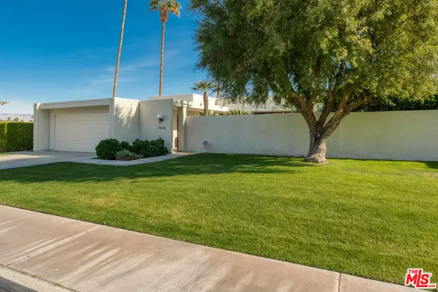 1810 Via Aguila, Palm Springs, CA 92264