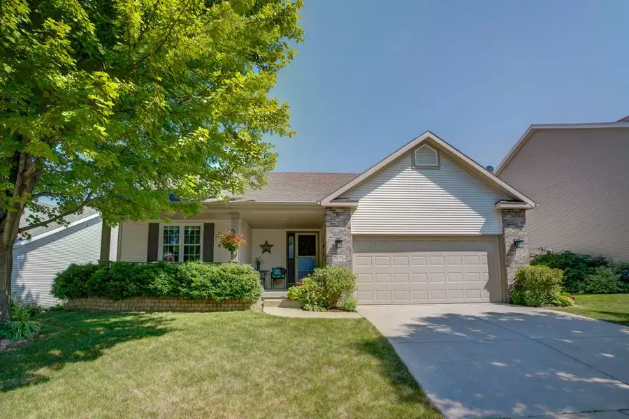 7876 Wood Reed Dr, Madison, WI 53719