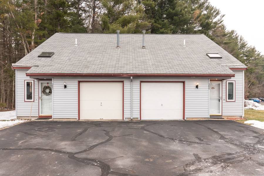 284 Stonebridge DR, Nashua, NH 03063