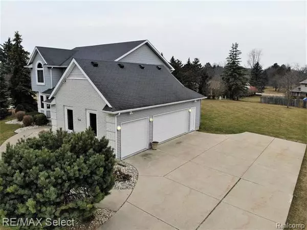 Grand Blanc, MI 48439,704 Wilkshire CRT