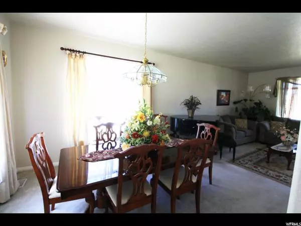 South Jordan, UT 84009,9672 S ROSELLA CT W