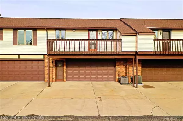 Rochester Hills, MI 48307,2298 LONDON BRIDGE DR UNIT 54