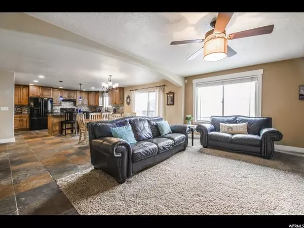 Saratoga Springs, UT 84045,341 W SHADOW RIDGE DR