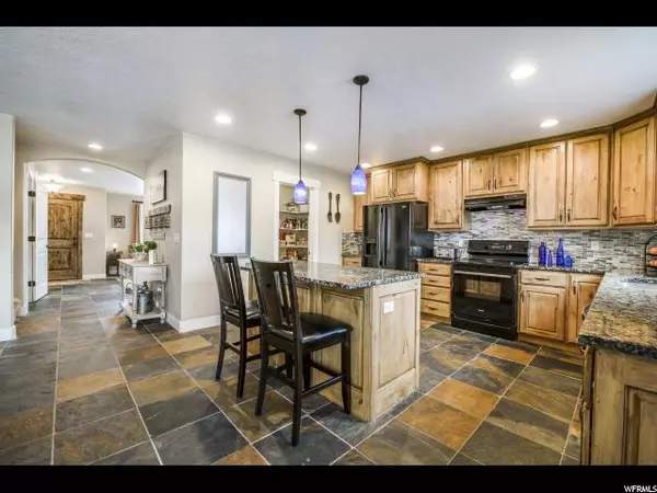 Saratoga Springs, UT 84045,341 W SHADOW RIDGE DR