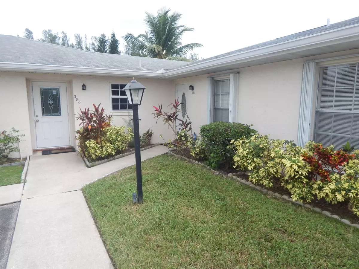 Lake Worth, FL 33467,386 Bennington LN