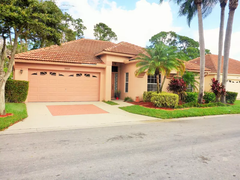 3027 Casa Rio CT, Riviera Beach, FL 33418