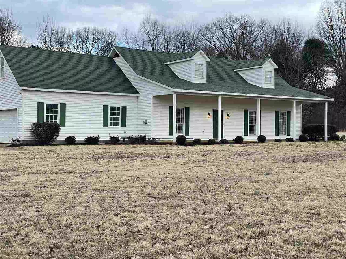 Piperton, TN 38017,895 KEOUGH DR