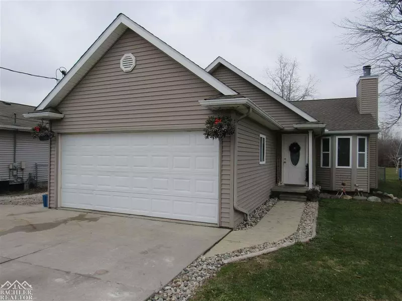 1372 Chartier, Cottrellville, MI 48039