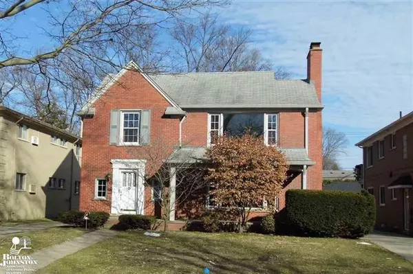 900 HARCOURT, Grosse Pointe Park, MI 48230