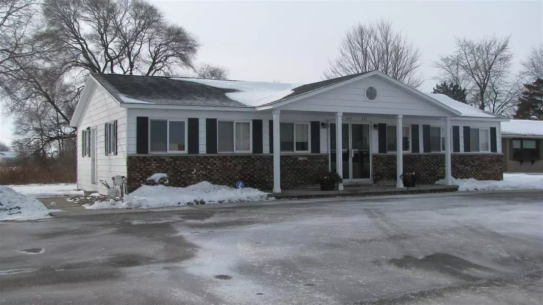 519 W Center Rd., Essexville, MI 48732