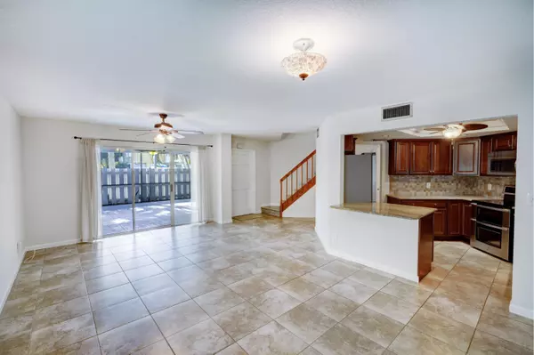 Jupiter, FL 33477,268 Seabreeze CIR