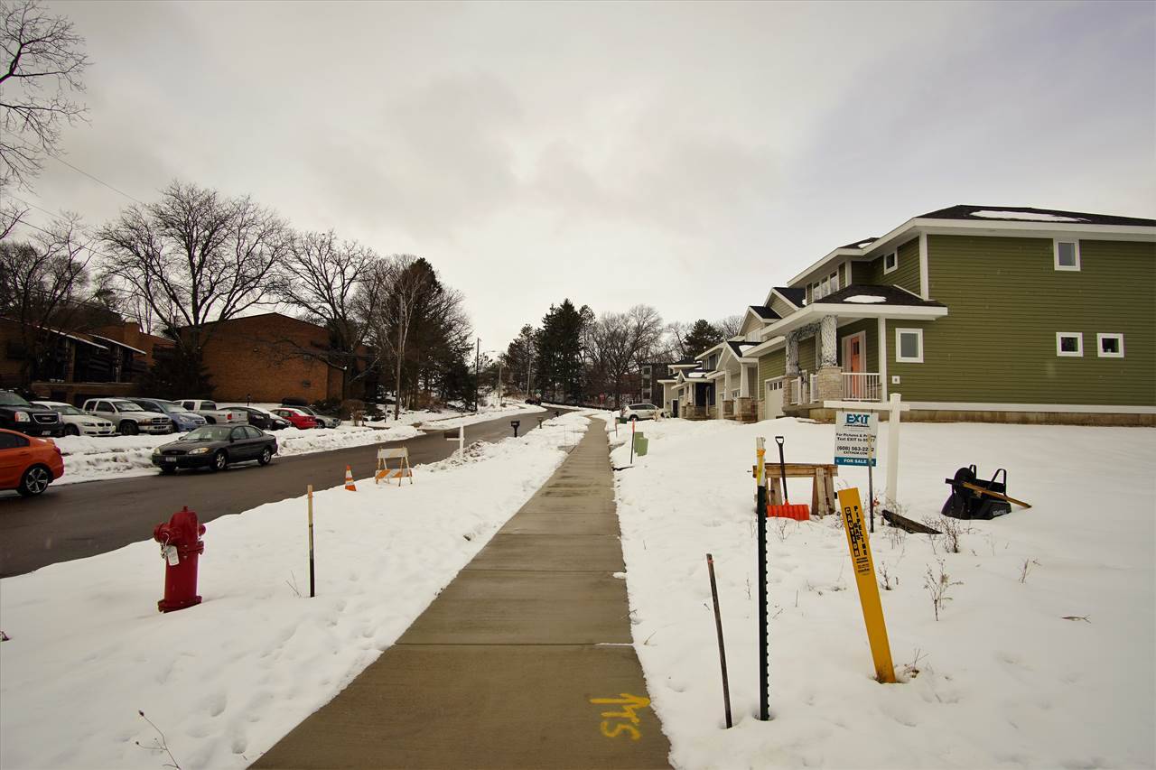 Middleton, WI 53562,6218 Charing Cross Ln