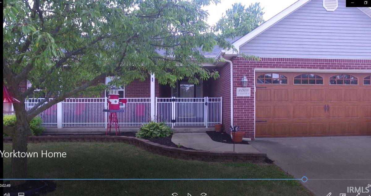 8009 W Heathrow Lane, Yorktown, IN 47396