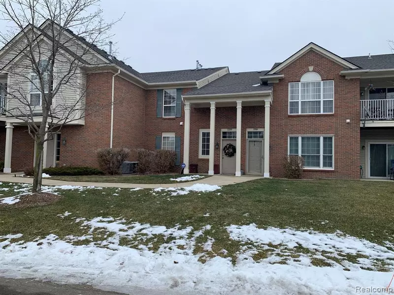 12208 CHESAPEAKE Circle, Walled Lake, MI 48390 5907