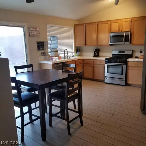 Henderson, NV 89002,721 Cozy Canyon Drive