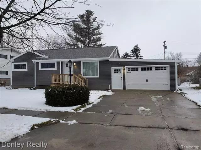 6288 OAKES ST, Marlette, MI 48453