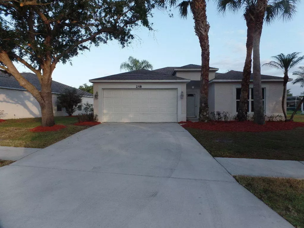 Port Saint Lucie, FL 34953,258 SW Panther TRCE