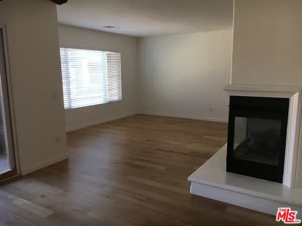 Santa Clarita, CA 91350,19344 Laroda Ln