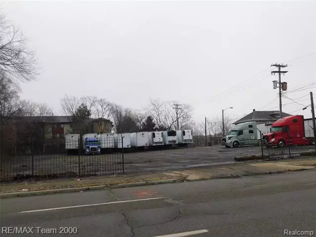 2095 PINGREE, Detroit, MI 48206