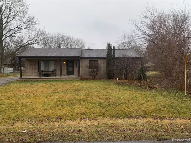 34127 HARLOWSHIRE Street, Farmington Hills, MI 48335 5355